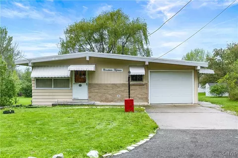 1915 Poe St, Utica, NY 13501