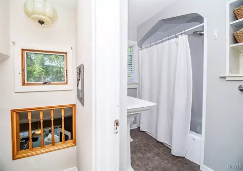 Bath - 210 Wellington Rd, Syracuse, NY 13214 photo 2 of 4