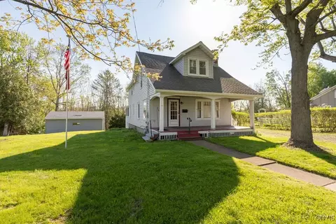 701 W 1st St S, Fulton, NY 13069