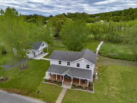 6422 Van Alstine Rd, Camillus, NY 13031