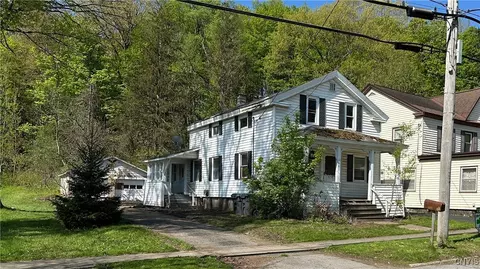1001 Utica St, Whitestown, NY 13424
