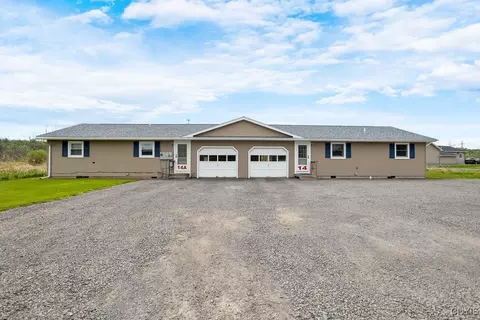 14 Green Acres Dr, Central Square, NY 13036