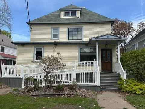 231 Broad St, Oneida, NY 13421