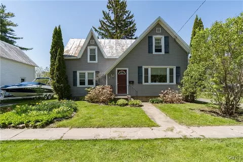 13 High St, Alexandria, NY 13607