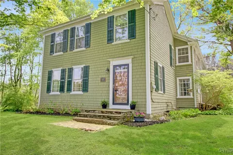2875 W Lake Rd, Cazenovia, NY 13035