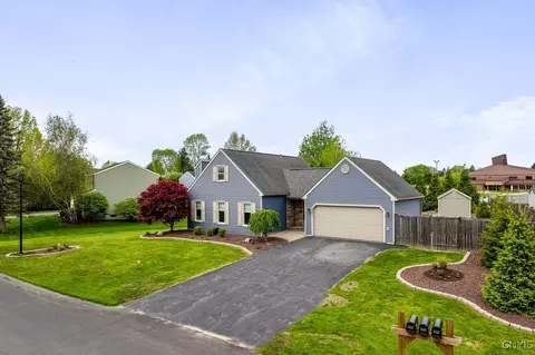 8263 Cottonwood Ct, Liverpool, NY 13090