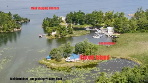 1 Haloah Is, Hammond, NY 13646