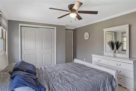Bedroom - 36 Braeside Rd, Lysander, NY 13027 photo 4 of 8
