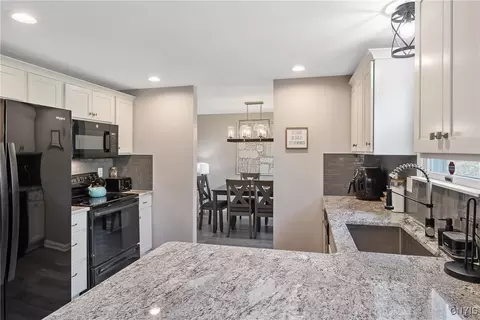 Kitchen - 36 Braeside Rd, Lysander, NY 13027 photo 2 of 6