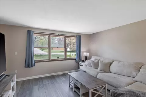 Living - 36 Braeside Rd, Lysander, NY 13027 photo 2 of 4