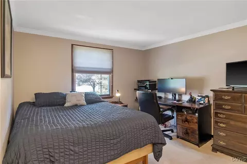 Bedroom - 36 Braeside Rd, Lysander, NY 13027 photo 6 of 8