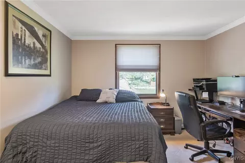 Bedroom - 36 Braeside Rd, Lysander, NY 13027 photo 5 of 8