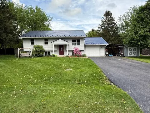 6198 Sunnyside Dr, Scott, NY 13077