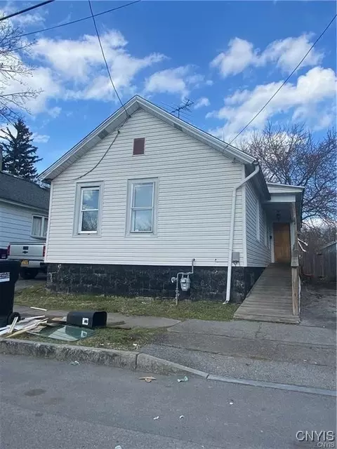 122 Steuben St, Syracuse, NY 13208