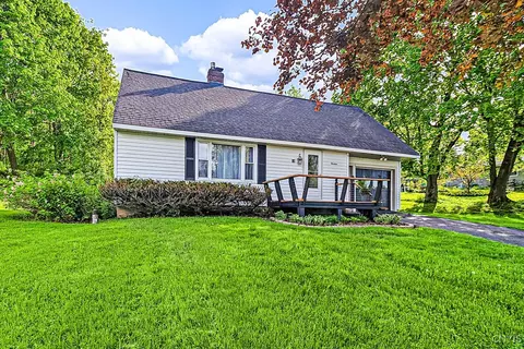 14 Gridley Pl, Paris, NY 13456