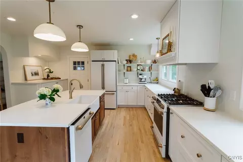 Kitchen - 11 Sunset, Lysander, NY 13027 photo 3 of 6