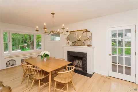 Dining - 11 Sunset, Lysander, NY 13027 photo 4 of 5