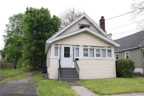 215 Hope Ave, Syracuse, NY 13205