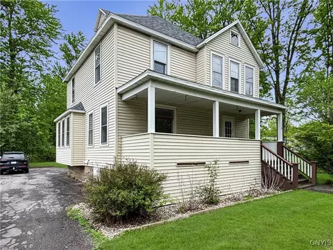 1119 Vine St, Salina, NY 13088
