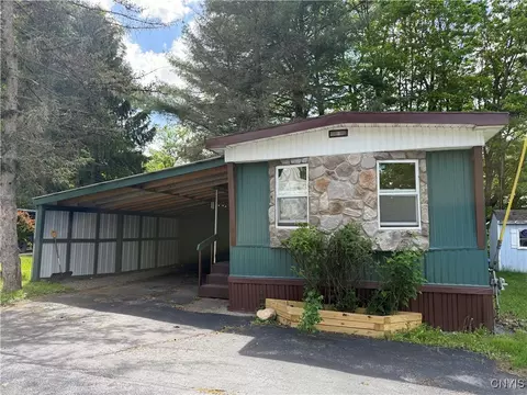 3553 Bleachery Ave, New Hartford, NY 13413