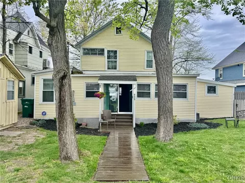 909 Park Ave, Vienna, NY 13157
