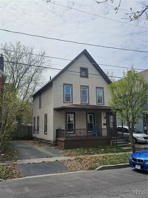 216 Saint Mary St, Watertown, NY 13601