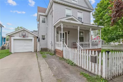 219 W 3rd St, Oswego, NY 13126