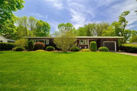 109 3rd St, Lenox, NY 13032