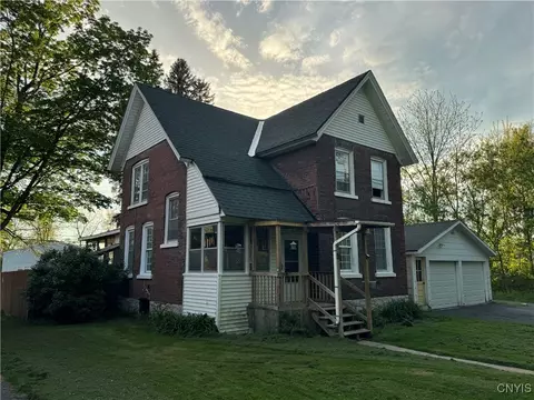 476 Vanduzee St, Watertown, NY 13601