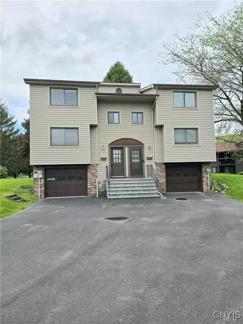 332 Cameco Cir, Salina, NY 13090