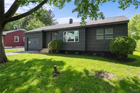 385 Ashdale Ave, Syracuse, NY 13206