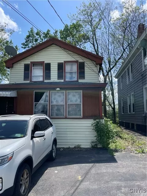 1213 N State St, Syracuse, NY 13208