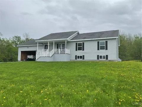 27892 Nys Rte 37, Pamelia, NY 13601