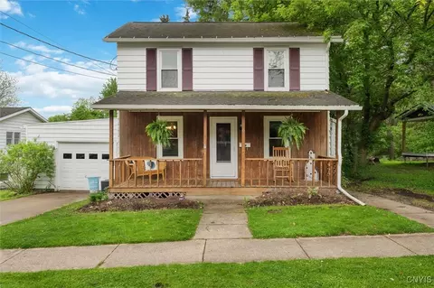 6 Richardson Ave, Auburn, NY 13021