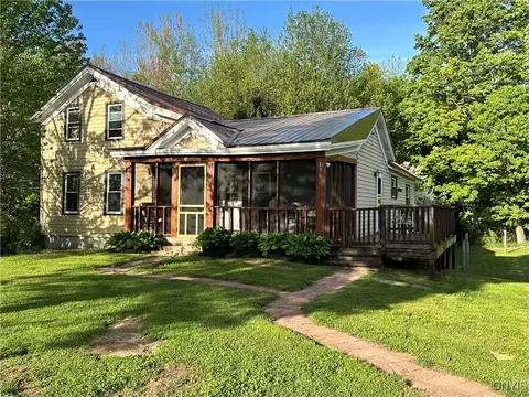 196 County Route 48, Albion, NY 13142