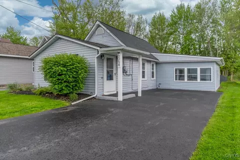 6054 Muskrat Bay Rd, Brewerton, NY 13029
