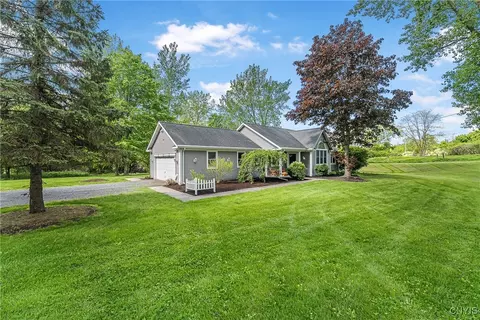 3616 E Genesee St Rd, Sennett, NY 13021