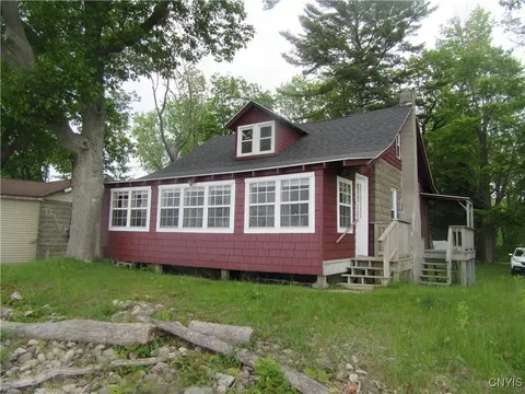 250 Pine Grove Rd #3, Pulaski, NY 13142