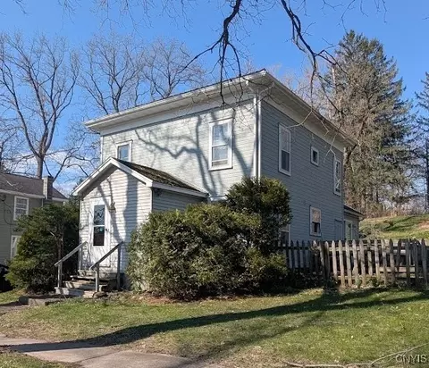 51 Warren St, Tully, NY 13159