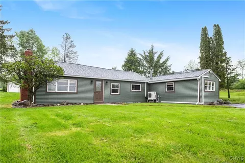 3583 W Seneca Tpke, Onondaga, NY 13215