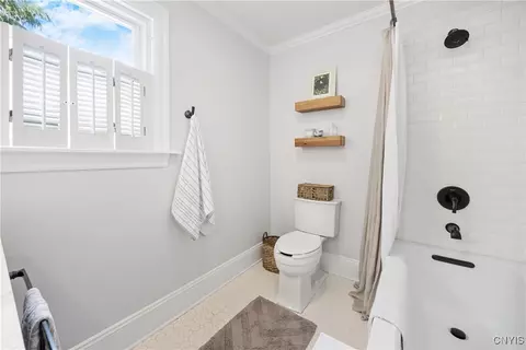 Bath - 457 Broad St, Oneida, NY 13421 photo 2 of 3