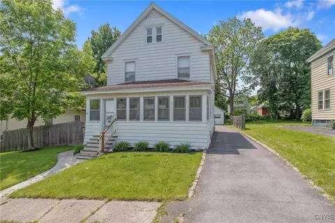 237 Sunstruck Dr, Syracuse, NY 13206