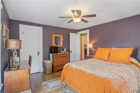 Bedroom - 237 Sunstruck Dr, Syracuse, NY 13206 photo 4 of 9