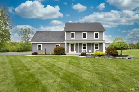 6867 Swamp Rd, Sennett, NY 13021