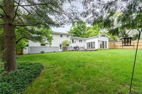 Exterior - 310 Wedgewood Ter, Syracuse, NY 13214 photo 9 of 9