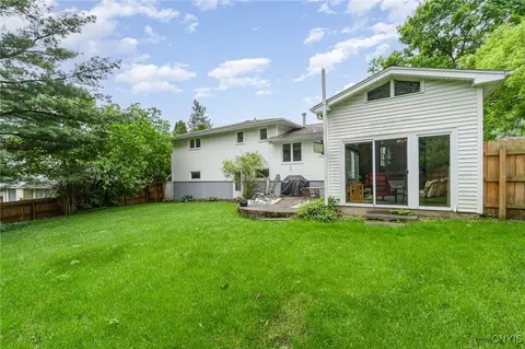 Exterior - 310 Wedgewood Ter, Syracuse, NY 13214 photo 8 of 9