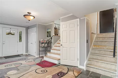 Entry Way - 310 Wedgewood Ter, Syracuse, NY 13214 photo 1 of 1