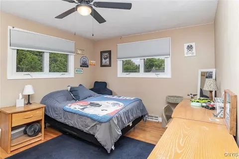 Bedroom - 310 Wedgewood Ter, Syracuse, NY 13214 photo 4 of 5