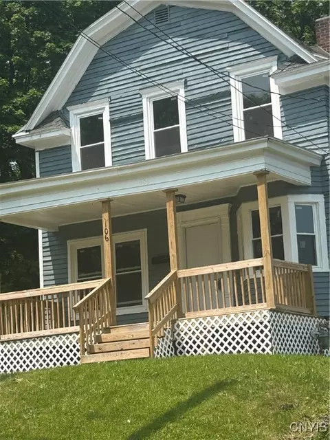106 Fairfield Ave, Syracuse, NY 13207