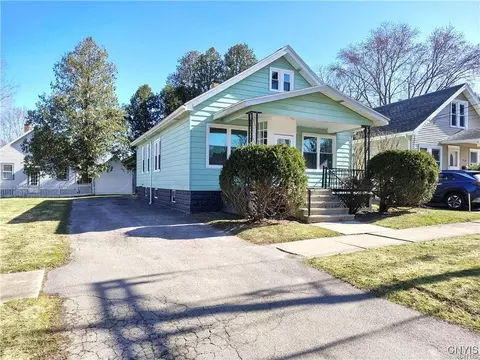 920 Arnold Ave, Utica, NY 13502